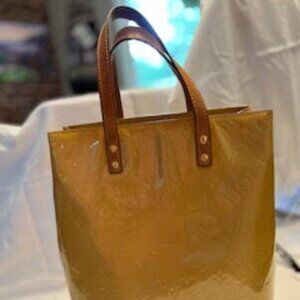 Louis Vuitton Reade Vernis Tote YELLOW